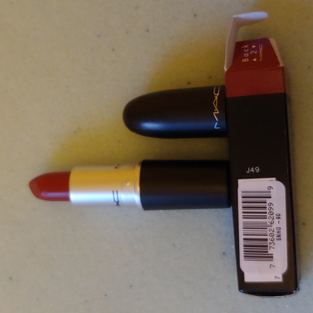 Mac lipstick - Picture 3 of 4